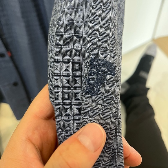 Versace logo pattern dress shirt with Medusa on arm - Picture 2 of 6